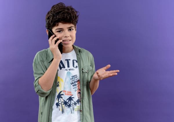 Enfant-téléphone-question